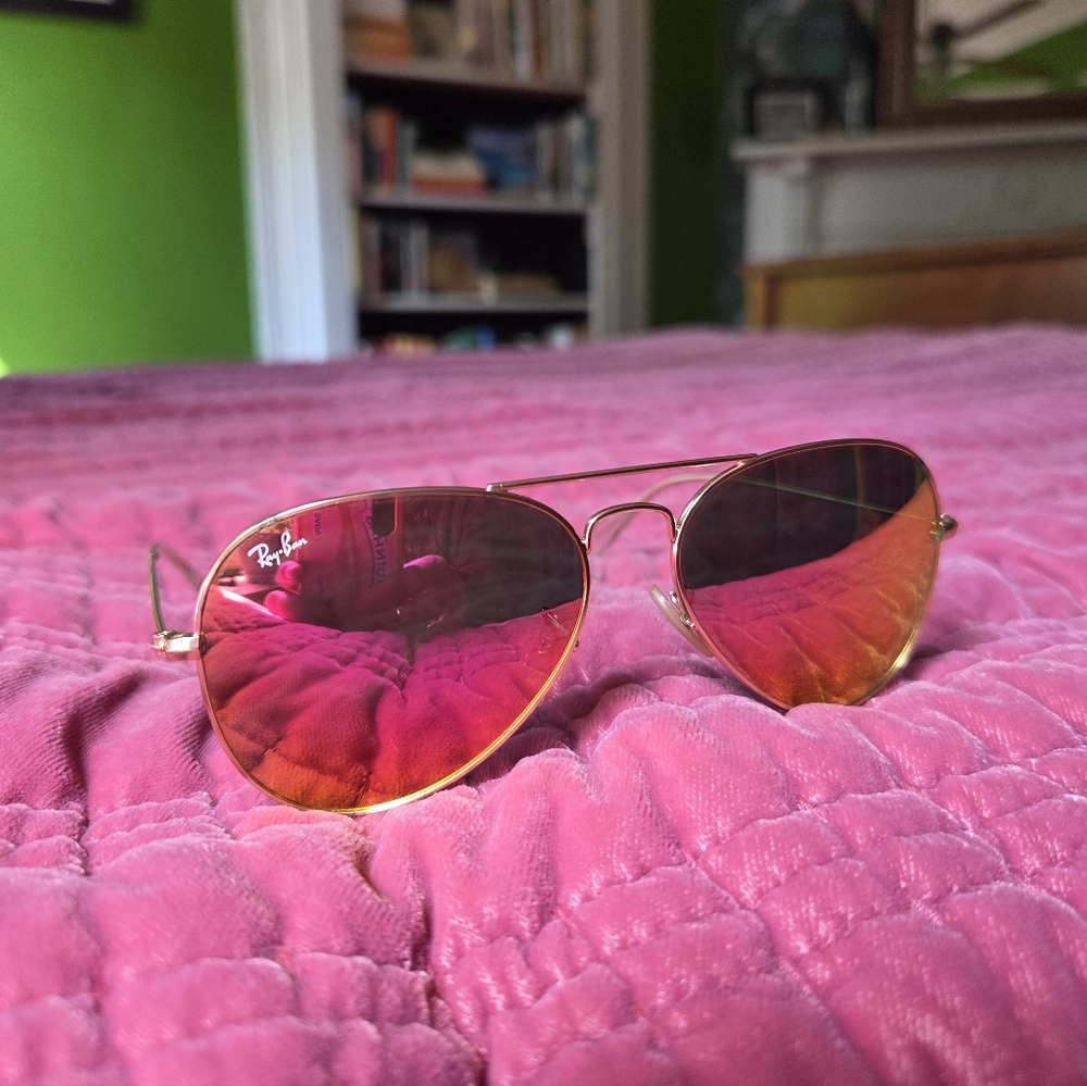 Ray-Ban Gold/ Pink Aviator Sunglasses
